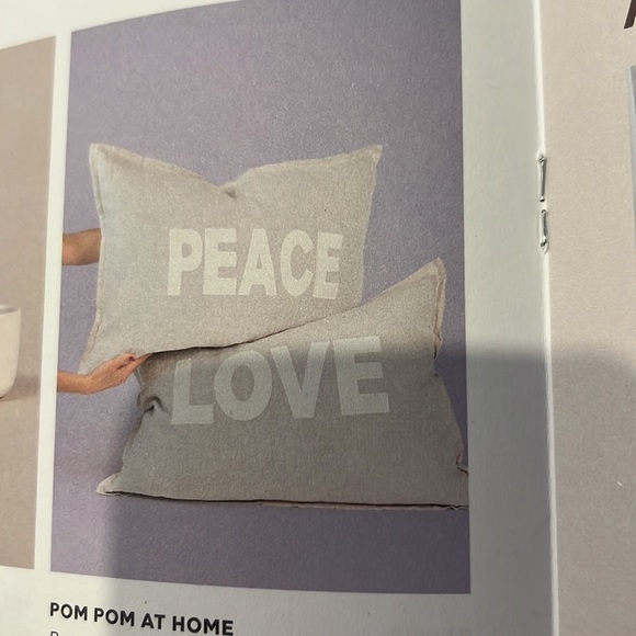 Peace and Love shams - Pom Pom at home for the Jilly Box - Picture 3 of 3